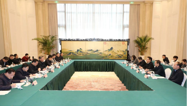 推动常盐工业园区高质量发展座谈会在常召开