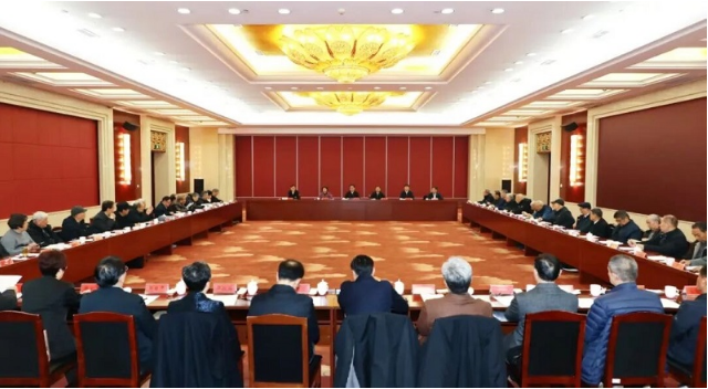 澳门网络十大博彩公司召开老干部情况通报会